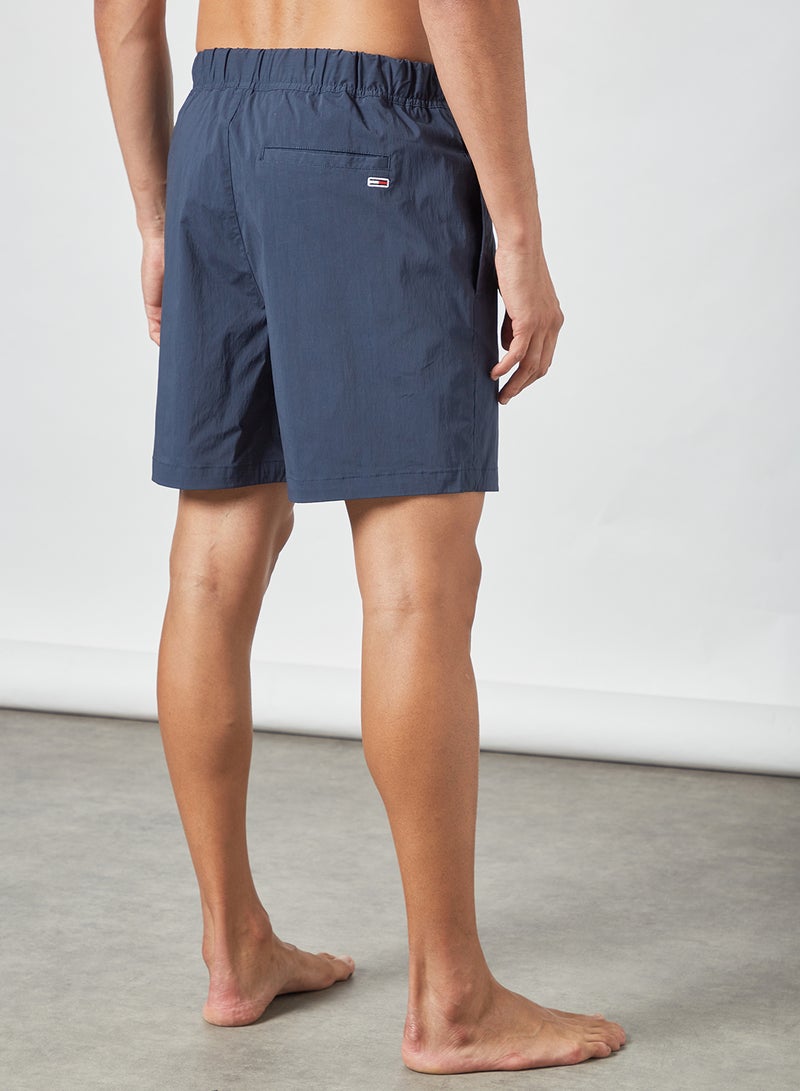 تومي جينز شورت سباحة ترافلر بحزام كحلي توايلايت - Image 3