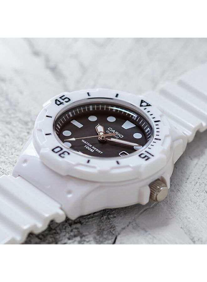 CASIO Women's Water Resistant Analog Watch LRW-200H-1E - 34 mm - White - Image 5
