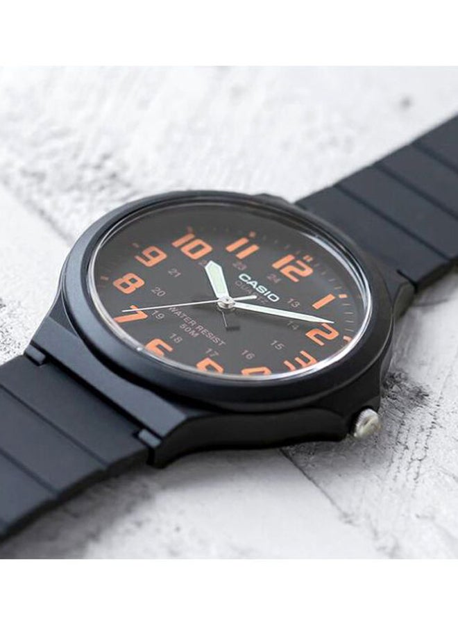 CASIO Men's Water Resistant Analog Watch MW-240-4BVDF - 44 mm - Black - Image 5