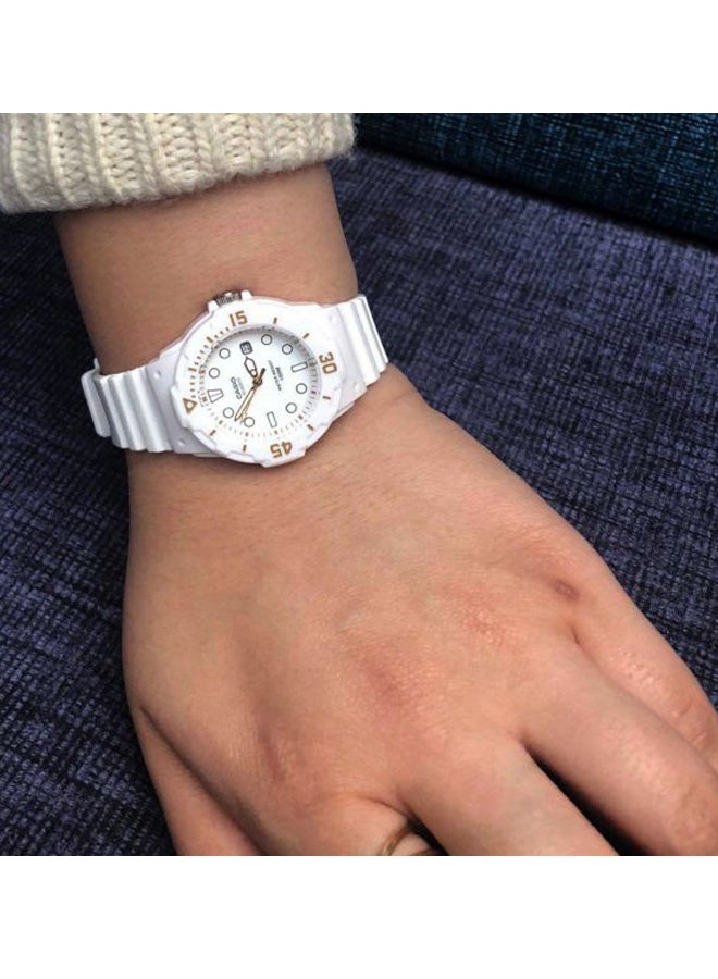 كاسيو ساعة يد شبابية بعقارب مقاومة للماء طراز LRW-200H-7E2V - مقاس 34 مم - لون أبيض للنساء - Image 5