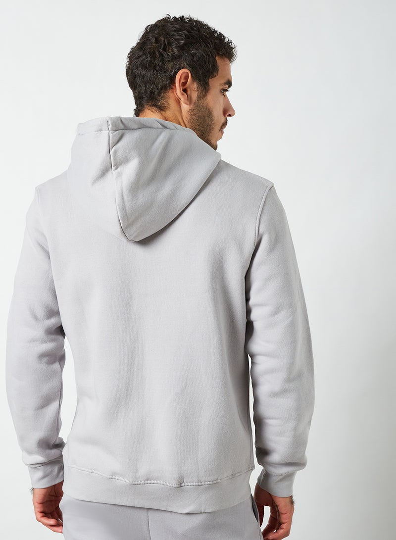 كريمينال دامج جاكيت بغطاء للرأس مزين بشعار صديق للبيئة رمادي فاتح - Image 2