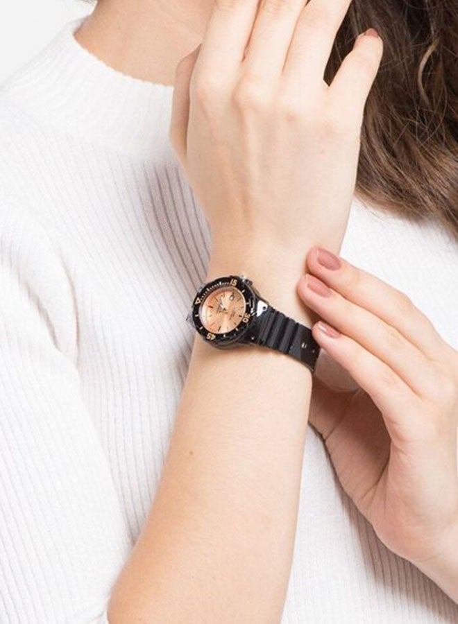 CASIO Women's Resin Analog Watch LRW-200H-9E2VEF - 39 mm - Black - Image 5