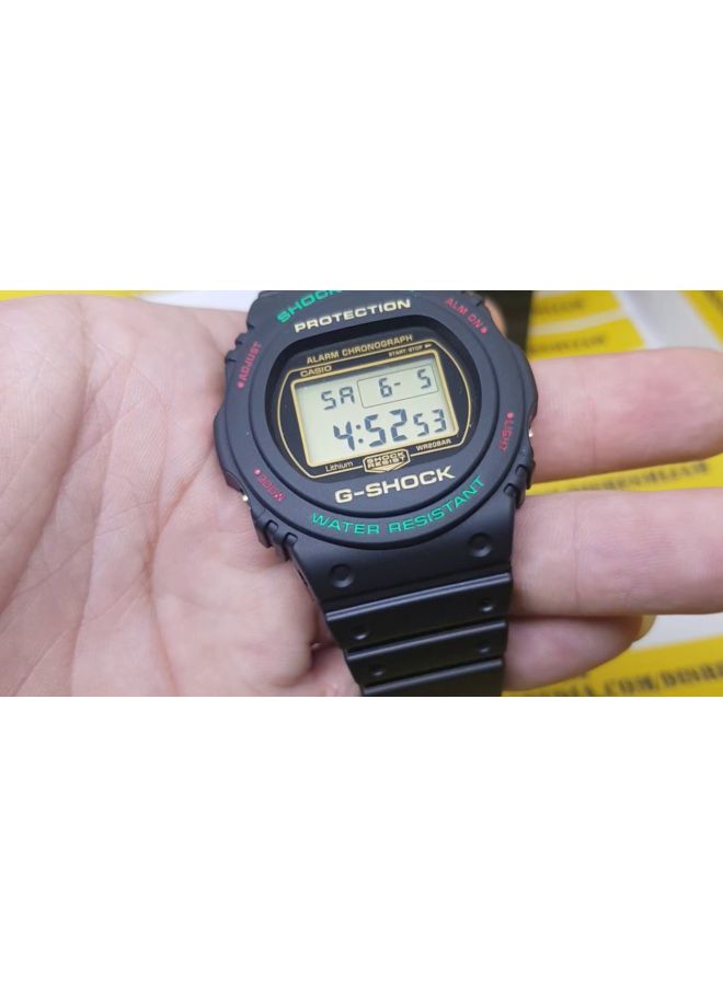 جي شوك ساعة يد رقمية دائرية الشكل بسوار من الراتنج مقاس 45 مم - لون أسود - طراز DW-5700TH-1 للأولاد - Image 4