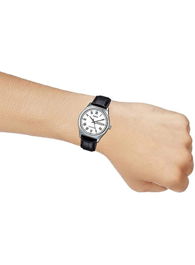 CASIO Men's Enticer Analog Watch MTP-V006L-1BUDF - 38 mm - Black  - Image 4