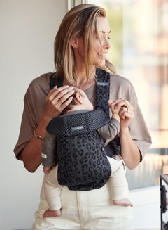 BABYBJORN Baby Carrier Mini 3D Mesh - Anthracite/Leopard  - Image 4