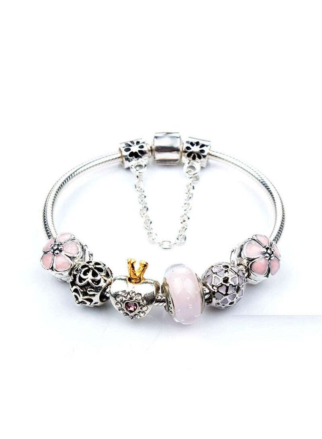 جولي سوارٌ خرز زجاجي مرصع بالكريستال بشكل قلبٍ .