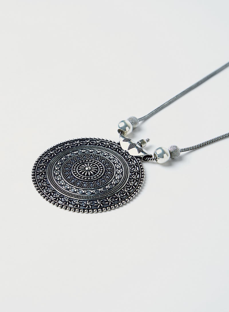 Rosh - Stylish German Necklace - Image 1
