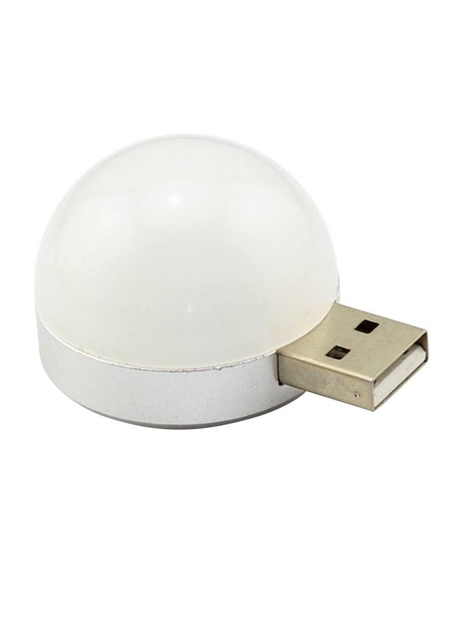 مصباح LED ليلي صغير ومحمول مزود بمنفذ USB أبيض 4سم  - Image 1