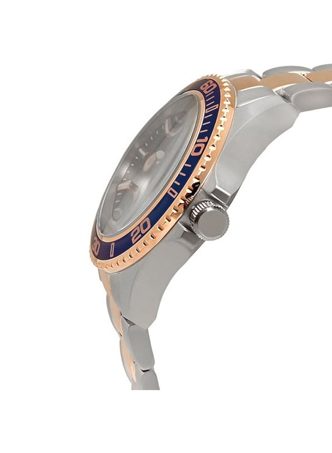 GUESS Men's Stainless Steel Analog Wrist Watch W0172G3 - Image 4