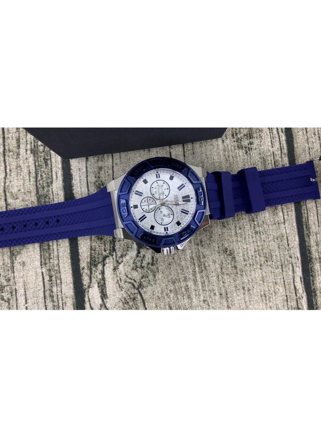 جس ساعة يد كرونوغراف بسوار من السيليكون طراز W0674G4 للرجال - Image 5