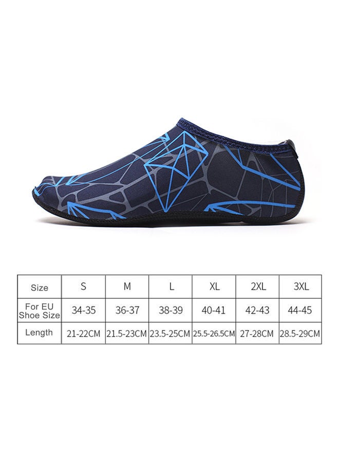 Generic Pair Of Aqua Socks XXXL  - Image 2