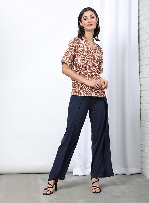 DRIP - V-Neck Short Sleeve Casual Top Aop Brown Animal Print - Image 1