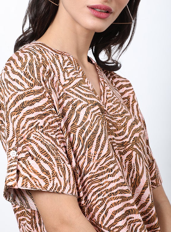 DRIP - V-Neck Short Sleeve Casual Top Aop Brown Animal Print - Image 1