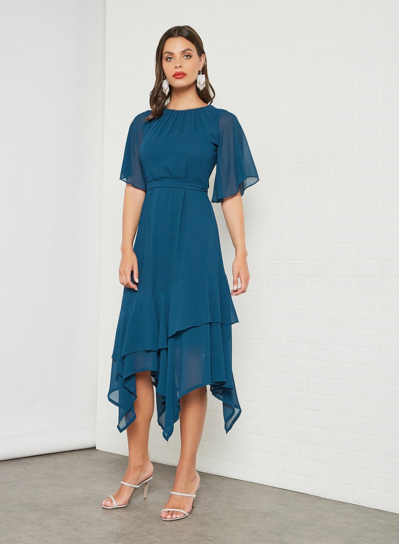 اند فستان بأطراف مكشكشة أزرق تيل - Image 4