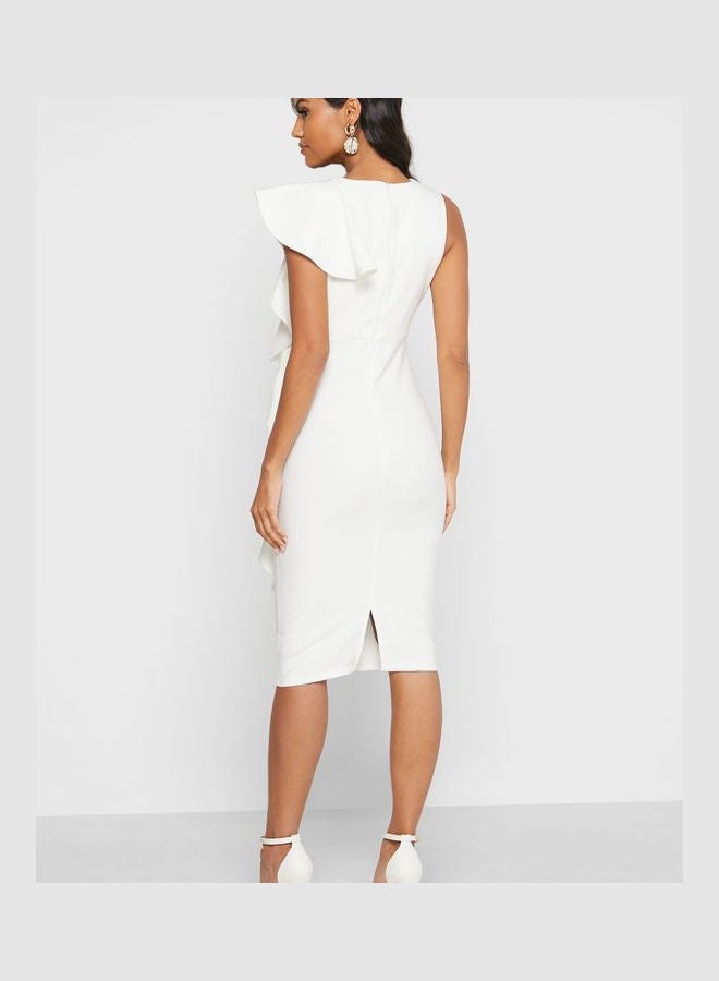 فستان بتصميم كسرات بارزة أبيض