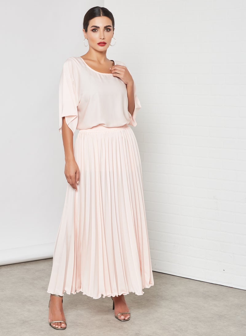 Bousni 3-Piece Pleated Bisht Abaya Set Pink  - Image 2