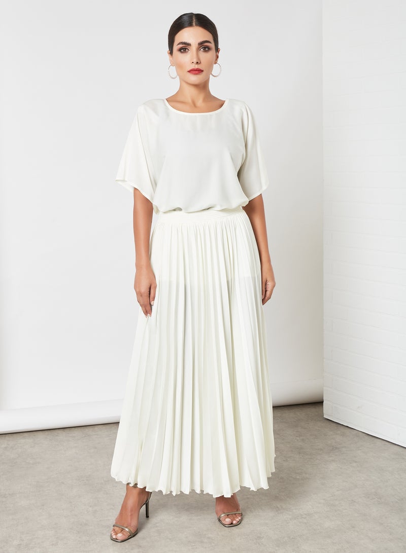 Bousni 3-Piece Pleated Bisht Abaya Set Off White  - Image 4