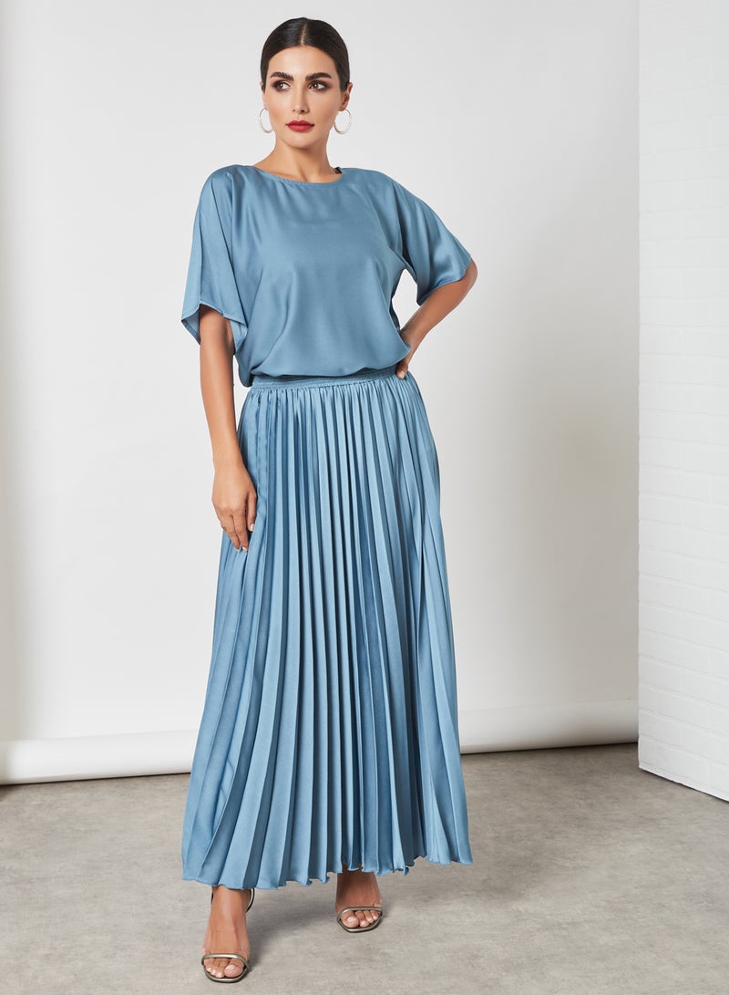 Bousni 3-Piece Pleated Bisht Abaya Set Denim Blue  - Image 2