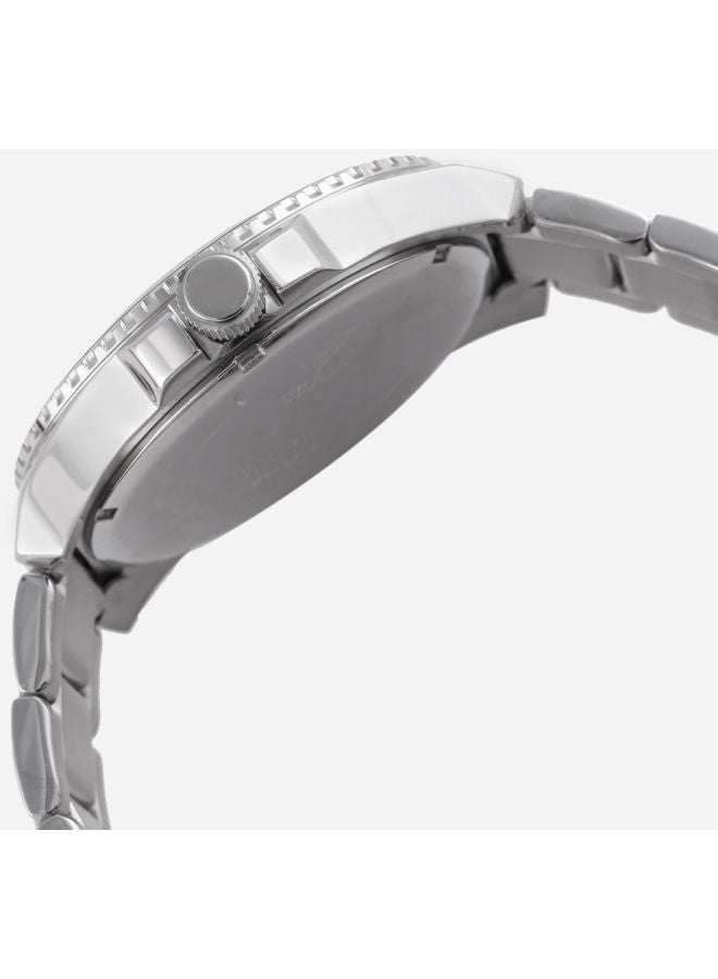 GUESS Men's Water Resistant Analog Watch W0797G2 - Image 4