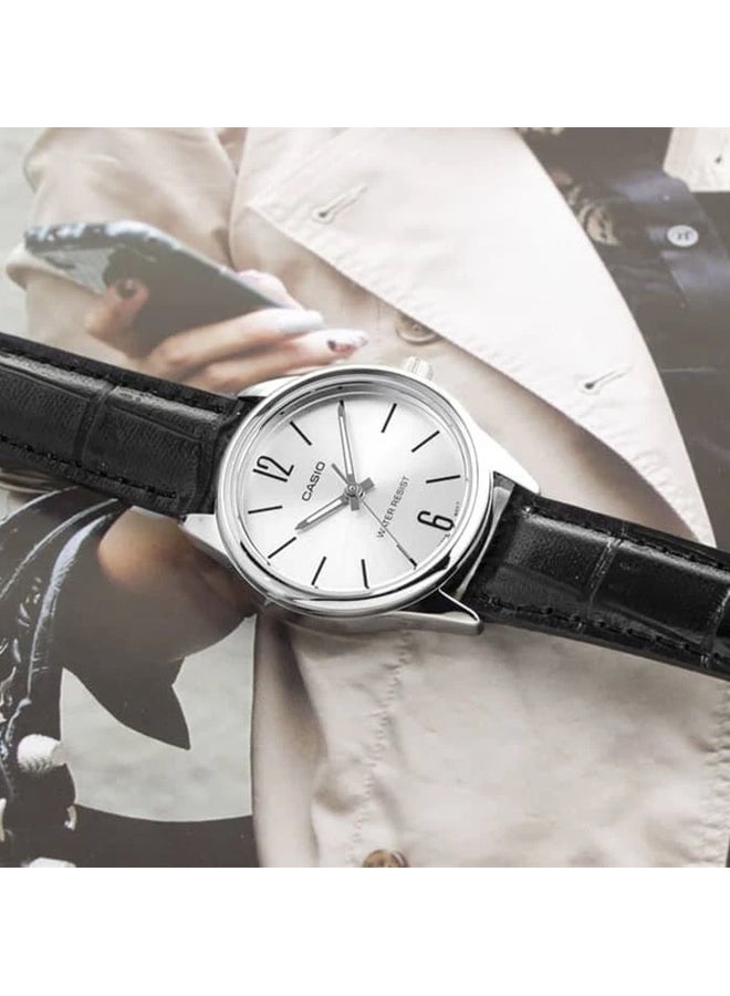 كاسيو ساعة يد بعقارب وسوار من الجلد طراز MTP-V005L-7B للرجال - Image 4