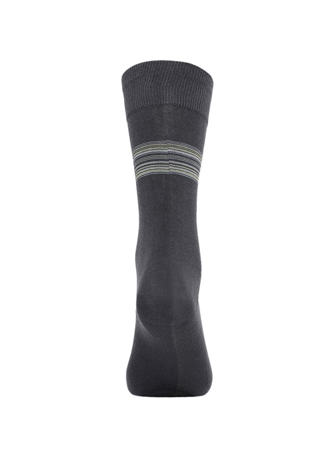 بي واي سي جوارب كاجوال بفتحة مستديرة مزينة بنقوش رمادي فحمي - Image 3