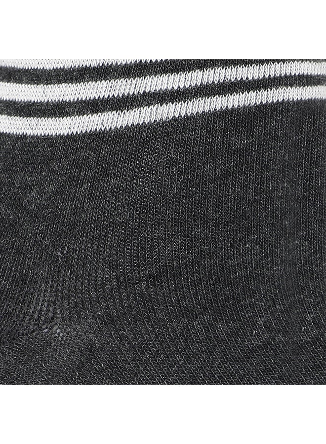 بي واي سي جوارب كاجوال بفتحة مستديرة مزينة بنقوش رمادي فحمي - Image 4