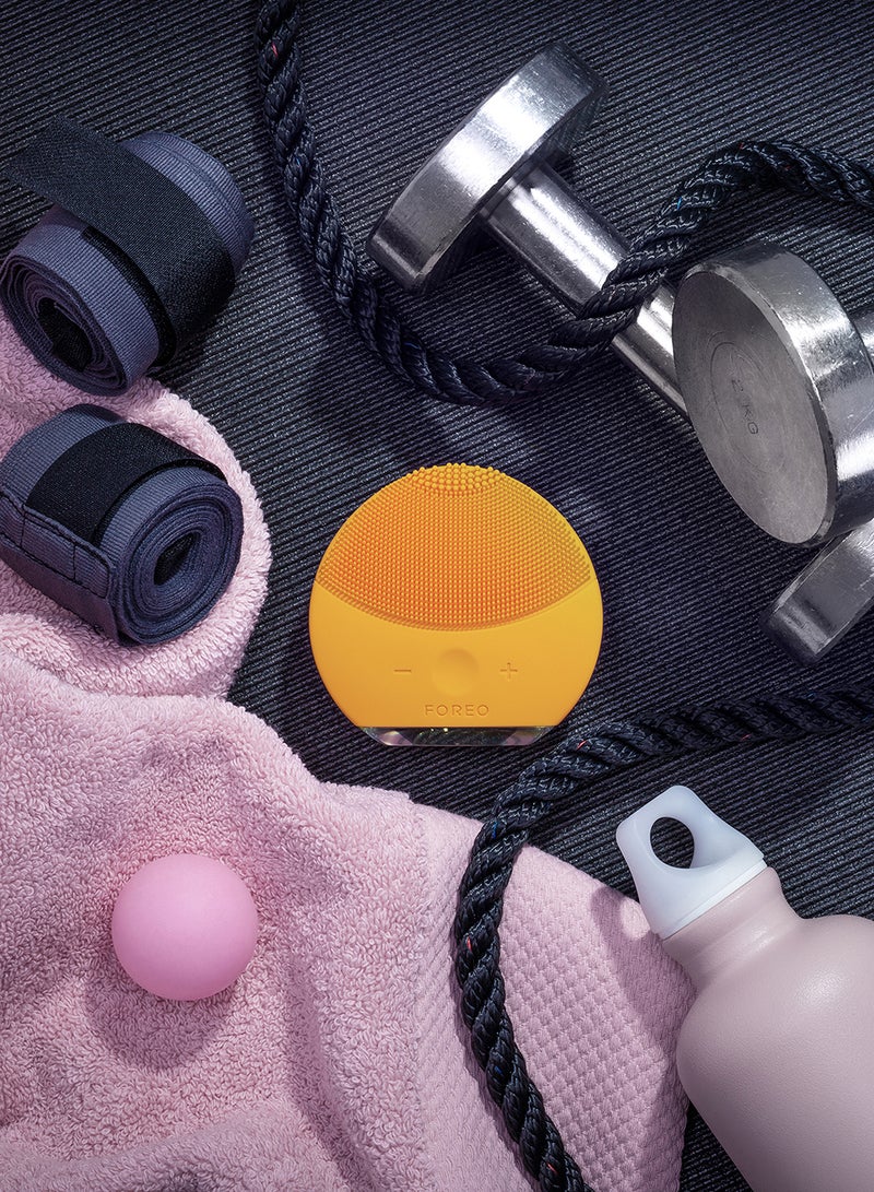 فوريو فرشتان صغيرتان لتنظيف الوجه من لونا عباد الشمس الأصفر 1.3 x 3.2 x 3بوصة - Image 5