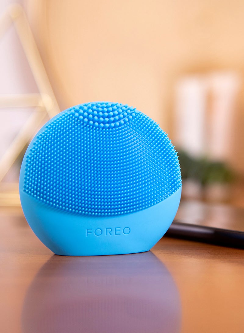 FOREO - LUNA Fofo Facial Cleansing Brush Aquamarine 3.5cm - Image 1