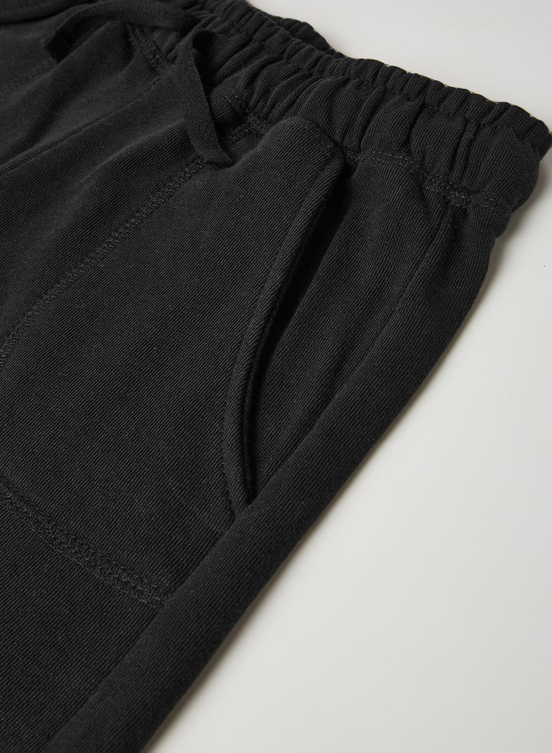 مانجو شورت بخصر مطاطي للأطفال والمراهقين أسود - Image 3