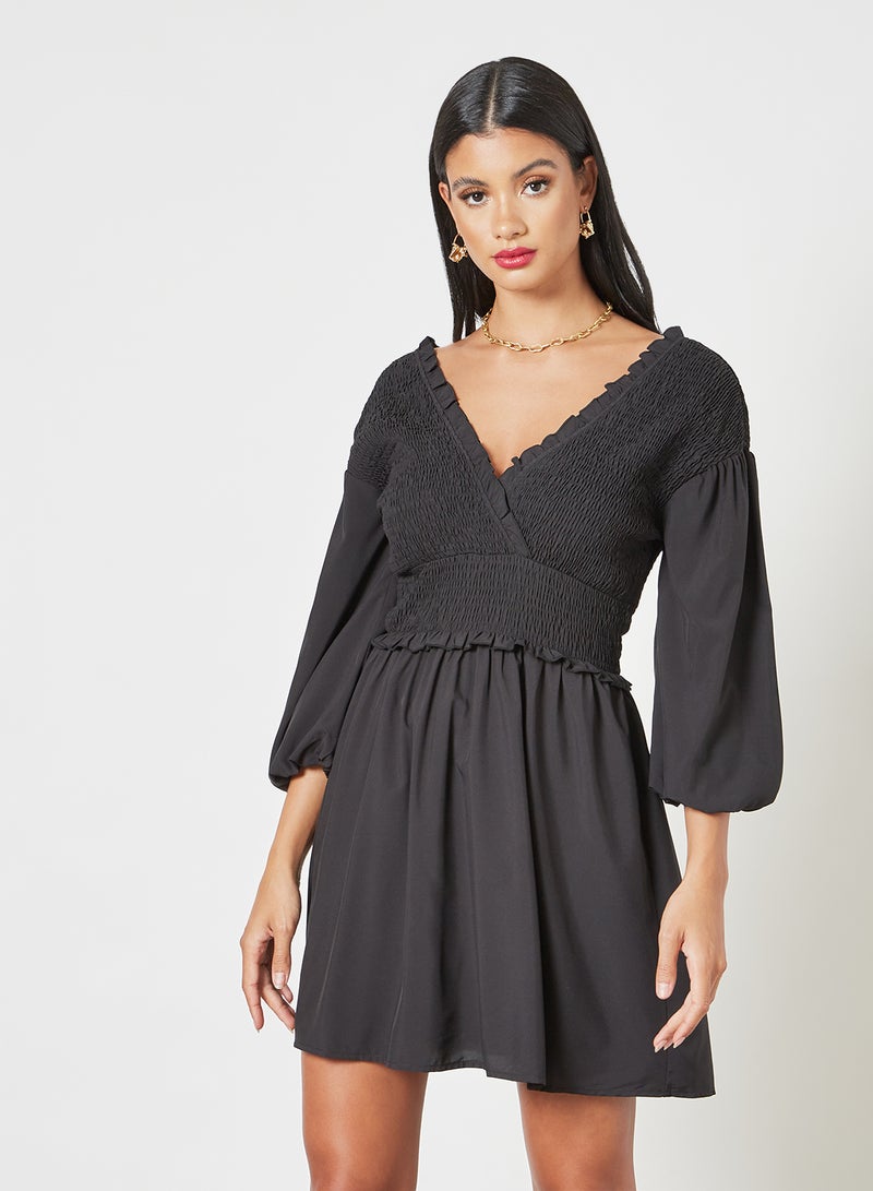 NA-KD - Smocked Mini Dress Black - Image 1