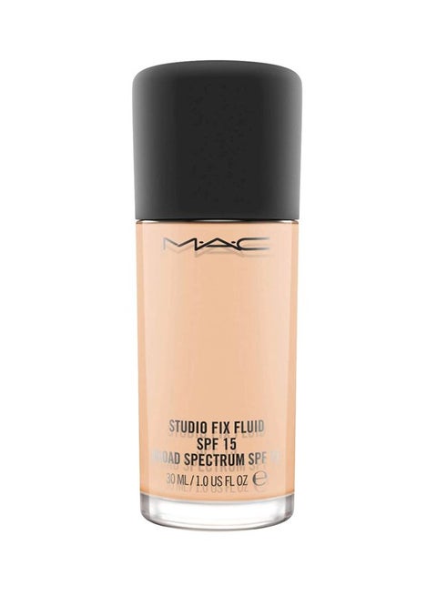 Studio Fix Fluid SPF 15 Foundation NW15 Beige