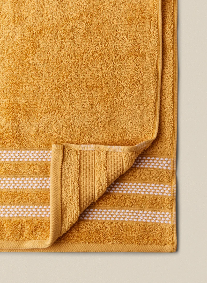 Noon East 16 Piece Bathroom Towel Set - 500 GSM 100% Cotton Premium Quality - 8 Hand Towel - 8 Face Towel - Highly Absorbent - Fast Dry Gold/White