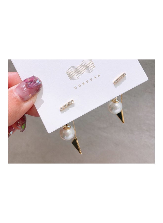 جاي.جاي هاند ميد أقراط من الفضة الإسترليني عيار 925 مرصعة باللؤلؤ على شكل مثلث طويل - Image 3