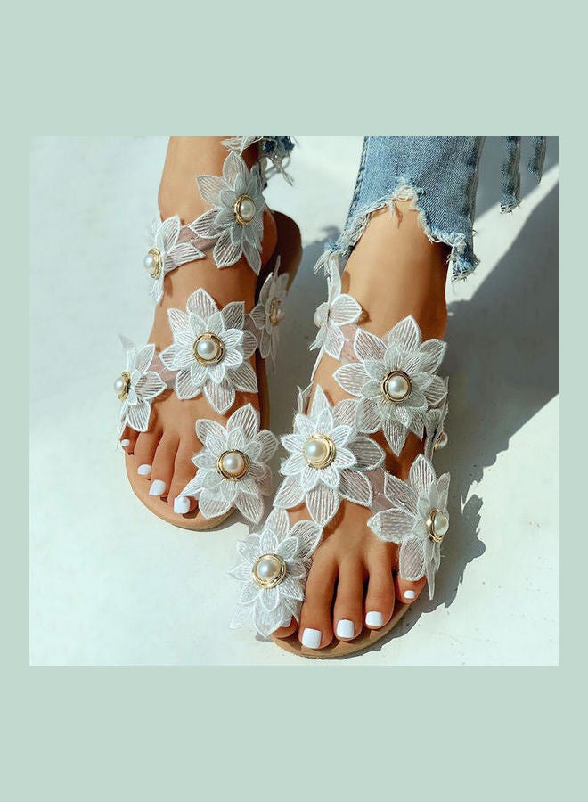 Generic Women Fashion Lace Flowers Faux Pearls Summer Clip Toe Flat Sandals White/Beige  - Image 3