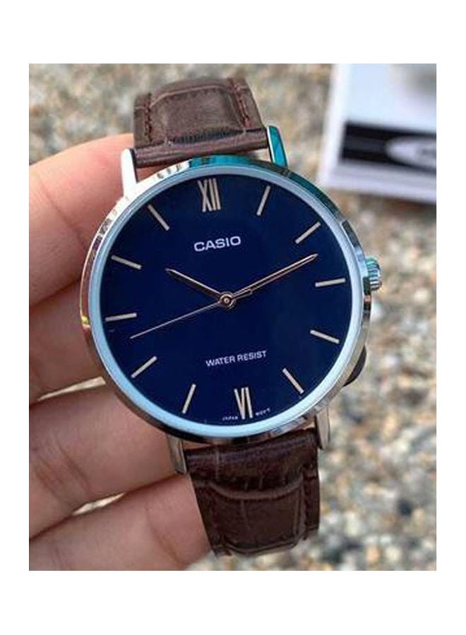 كاسيو ساعة يد بعقارب بسوار من الجلد للرجال طراز MTP-VT01L-2B2 للرجال - Image 2