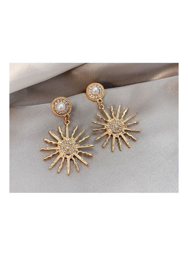 جاي.جاي هاند ميد أقراط بتصميم بوهيمي مرصعة بأحجار الراين واللؤلؤ - Image 2