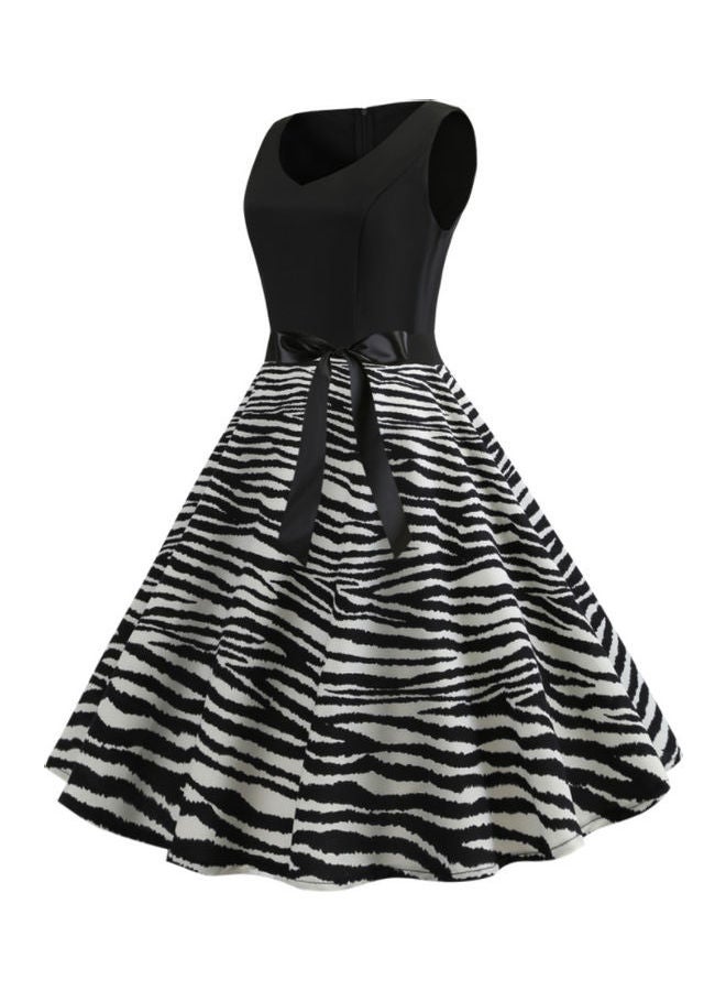 أوتاد فستان أنيق مزين بطبعة عصرية أسود/ رمادي - Image 3