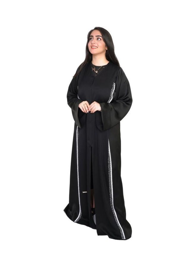 Crepe Fabric with Hand Work Abaya Black/White - Image 1