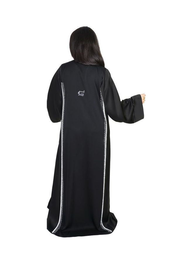 Crepe Fabric with Hand Work Abaya Black/White - Image 3