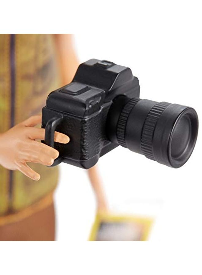 Barbie National Geographic Photographer Playset  - Image 5