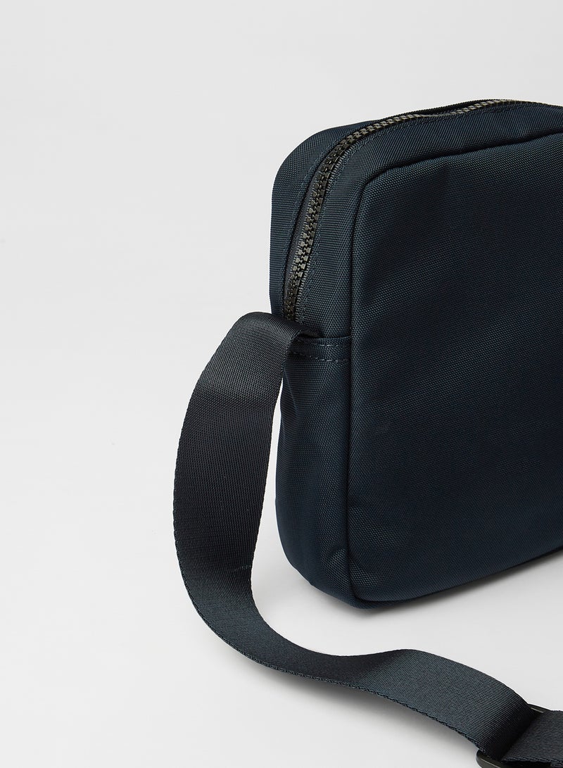 TOMMY HILFIGER - Established Small Reporter Bag Blue - Image 1