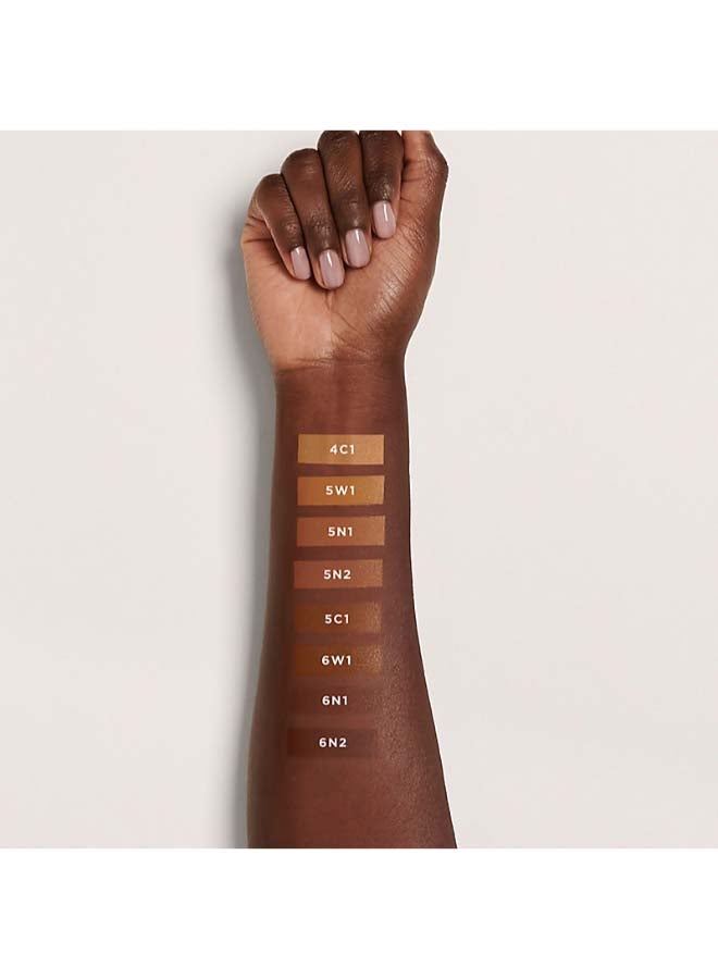 laura mercier Flawless Lumiere Radiance Perfecting Foundation 4C1 Praline - Image 4