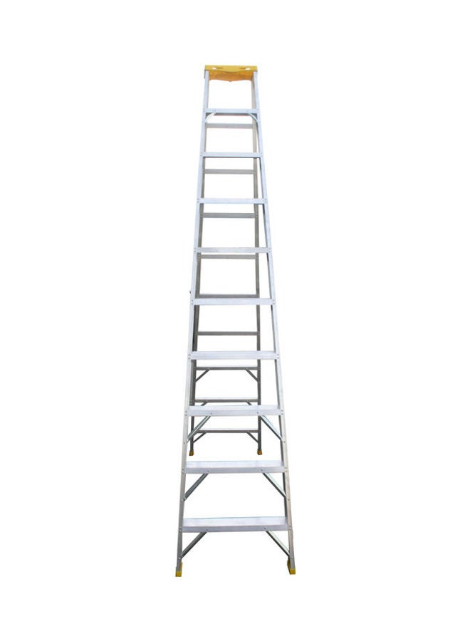 Penguin Aluminium Double Side Plastic Top Ladder Silver 300x15x63cm  - Image 2