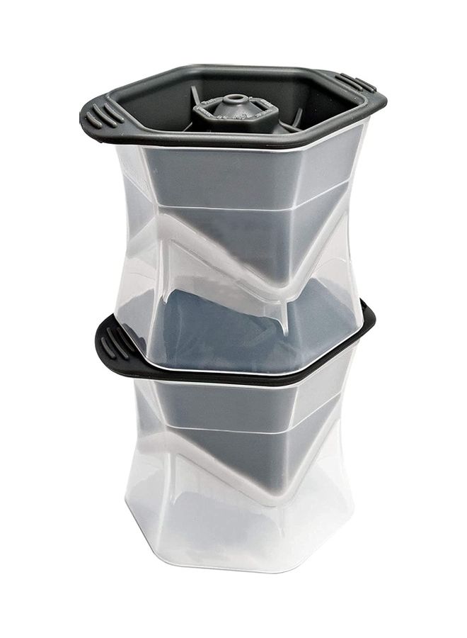 XiuWoo - King Cube Silicone Ice Cube Trays Black/White 9.5 x 10 x 12cm - Image 1