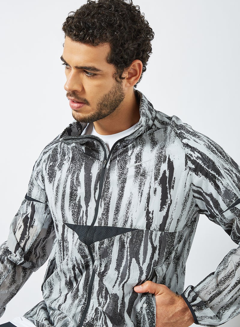 Nike - Windrunner Wild Run Printed Running Jacket Grey - Image 1