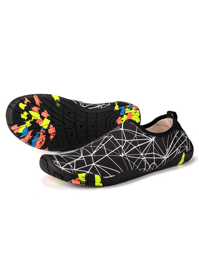 Quick-Dry Outdoor Beach Shoes Black/White - Image 1
