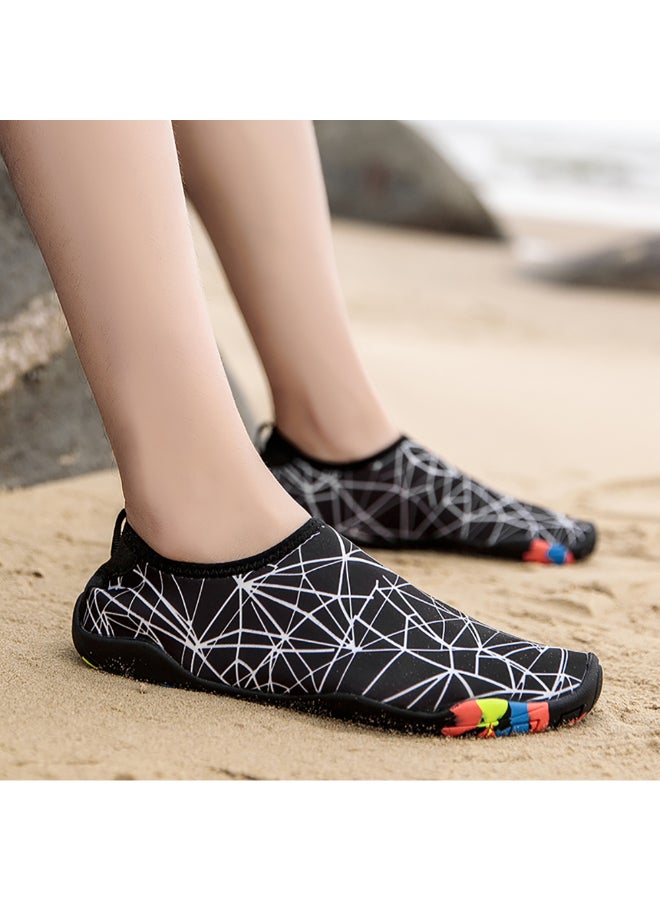 Quick-Dry Outdoor Beach Shoes Black/White - Image 4