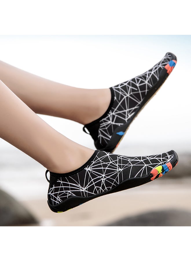 Quick-Dry Outdoor Beach Shoes Black/White - Image 5
