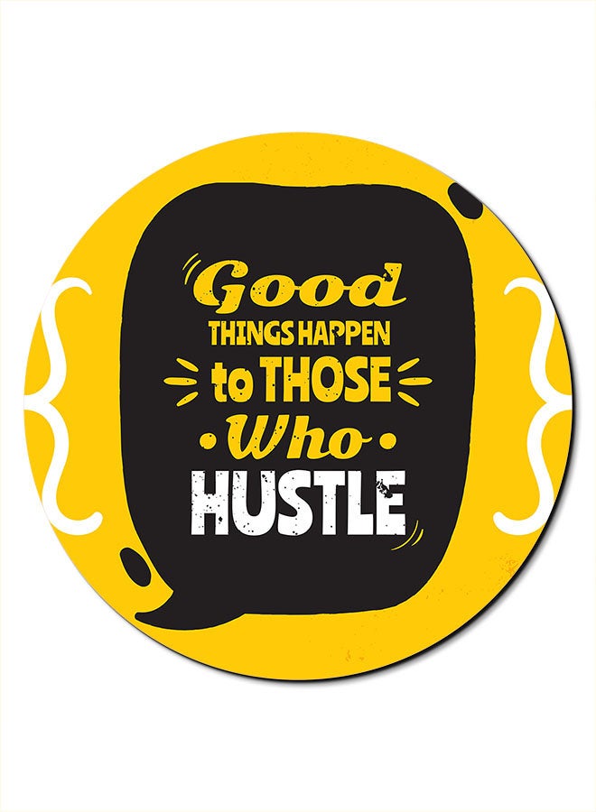 ثيودور "لوحة ماوس مضادة للانزلاق مطبوعة بعبارة "Good Things Happen To Those Who Hustle" متعدد الألوان - Image 1