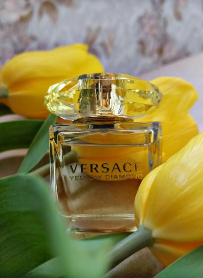 فيرزاتشي عطر يلو دياموند المركز إيو دي برفيوم 90ملليلتر - Image 4